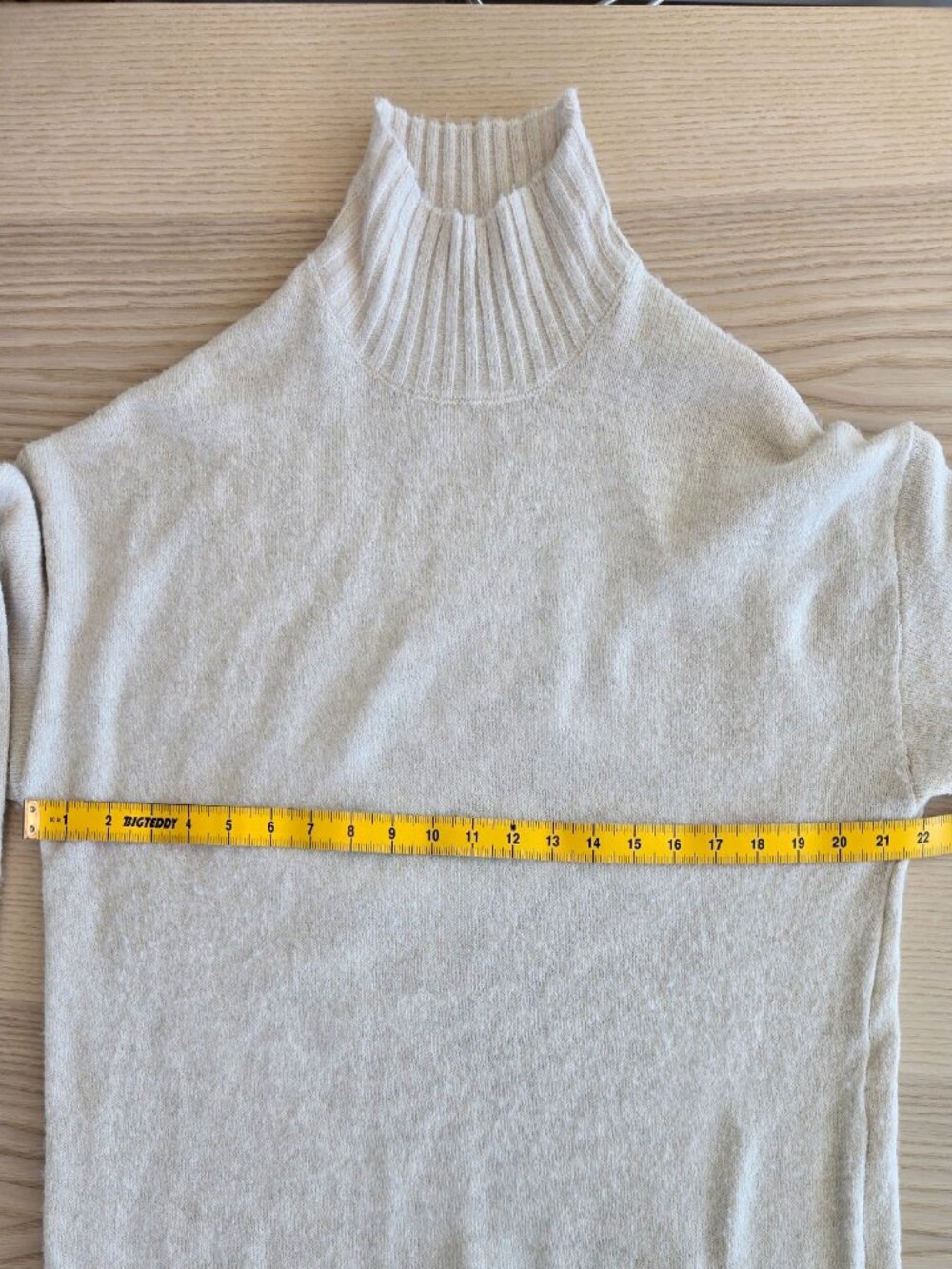 NWOT ONLY Gabrielle Soft Knit Turtleneck Sweater in Oatmeal - Picture 6 of 9